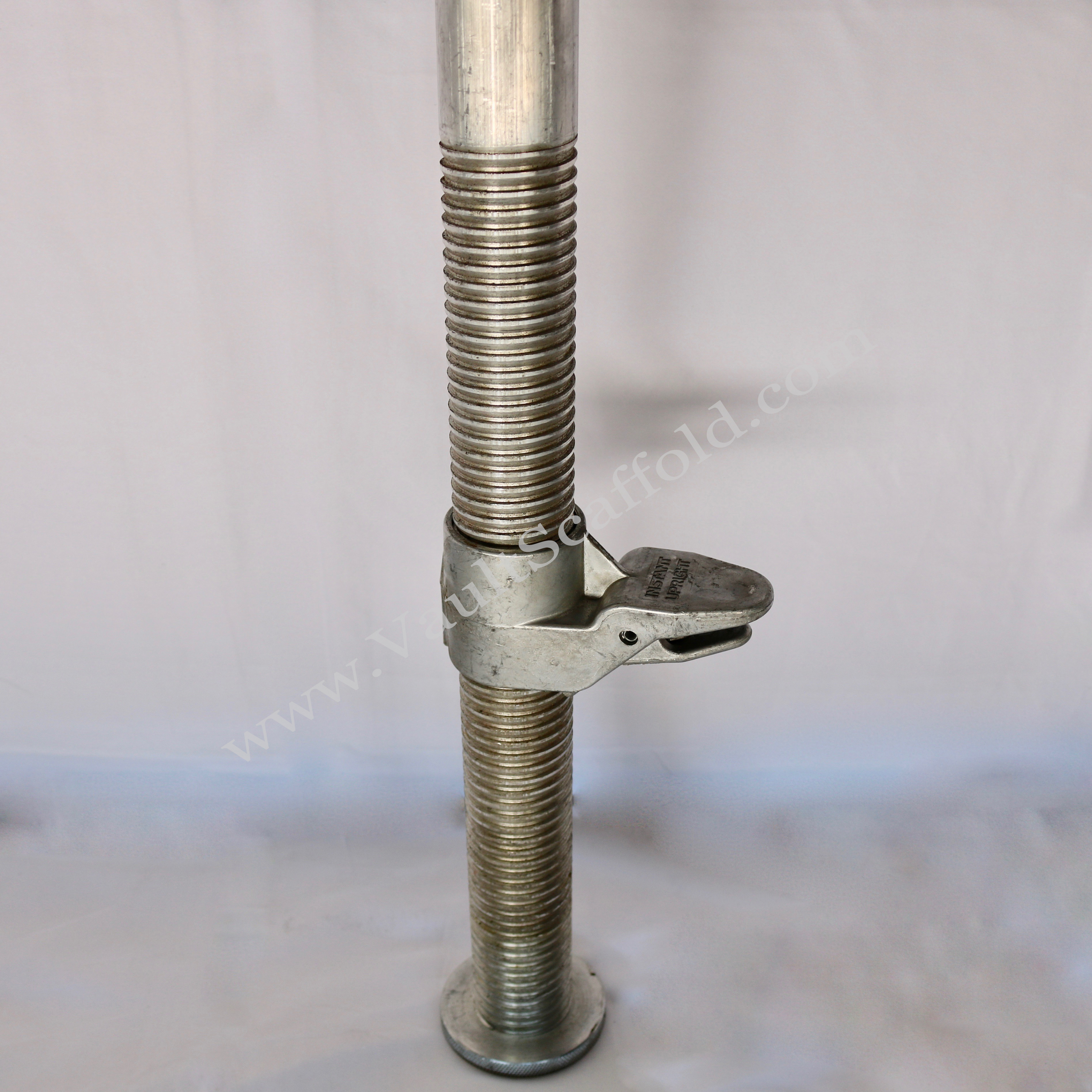 Leveler Leg with Leveler